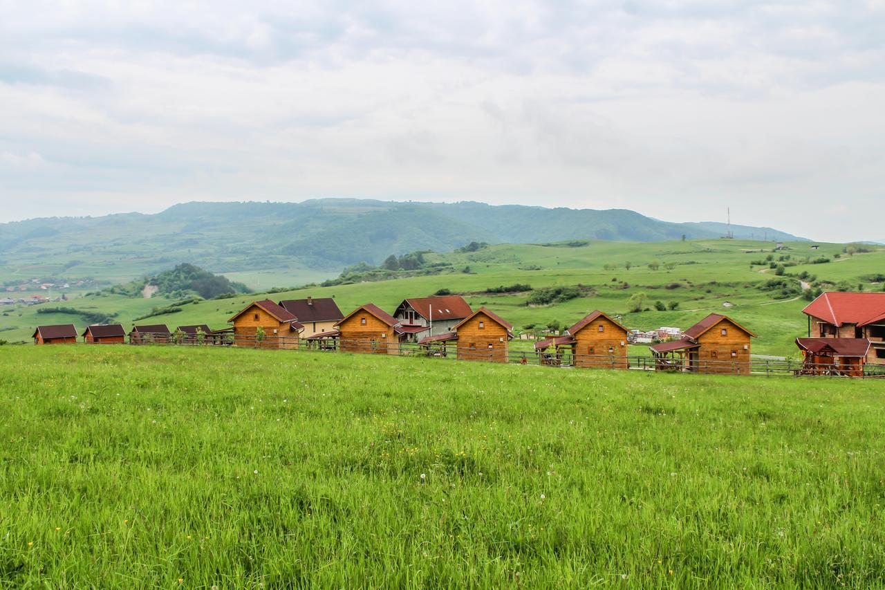 Manó Kulcsosházak Praid Exterior foto